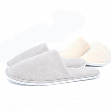 Load image into Gallery viewer, Guest Hotel Disposable Home Slippers Beauty Salon Club Slippers Chinelo Pantuflas