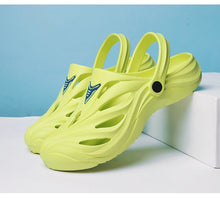 Load image into Gallery viewer, Sandals Crok Adulto shoes EVA Sandalias Summer Beach Shoes Slippers Cholas hombre