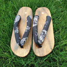 Load image into Gallery viewer, Wooden Outdoor Slippers Beach Wear Flip Flops Japanese Traditional Clogs Geta Kimono Samurai Cosplay Paulownia Shoes Flats