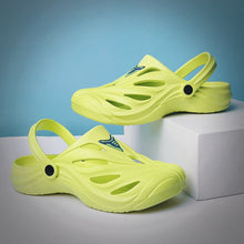 Load image into Gallery viewer, Sandals Crok Adulto shoes EVA Sandalias Summer Beach Shoes Slippers Cholas hombre