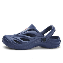 Load image into Gallery viewer, Sandals Crok Adulto shoes EVA Sandalias Summer Beach Shoes Slippers Cholas hombre