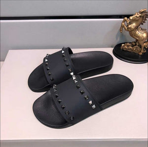 Leather Rivets Sandals Bathroom Non-slip Flat Sandals Beach Shoes Soft Bottom