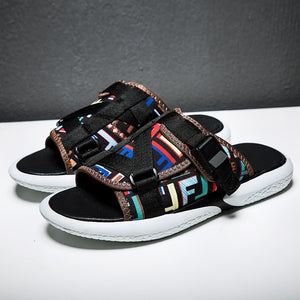 Outdoor Walking Slides Luxury Trendy Mens Beach Shoes Large Size Designer Slippers